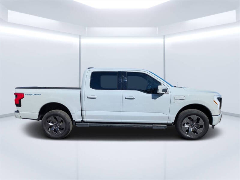 2023 Ford F-150 Lightning Lariat