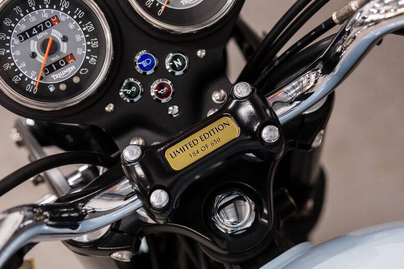 2000 Triumph Bonneville