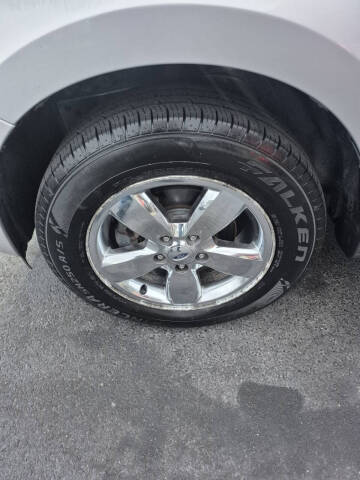 2009 Ford Escape XLT