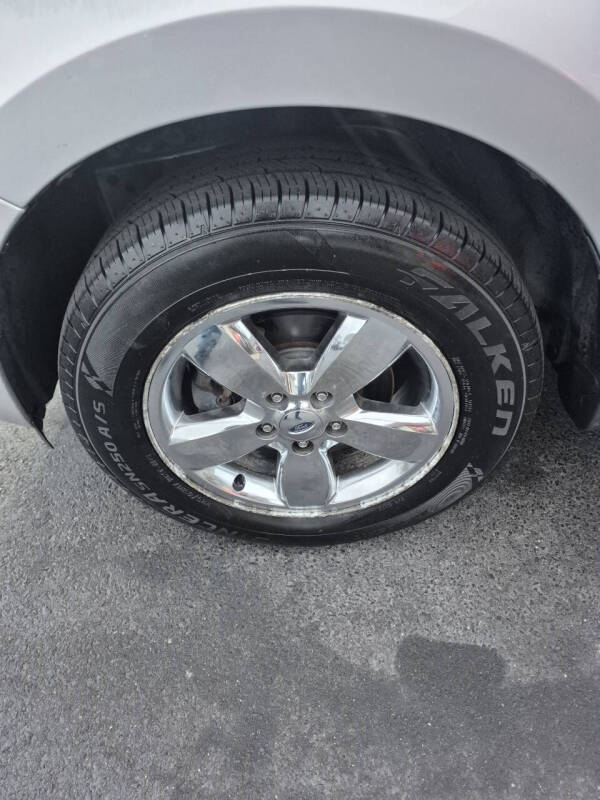 2009 Ford Escape XLT