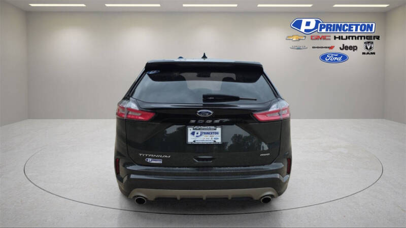 2024 Ford Edge Titanium