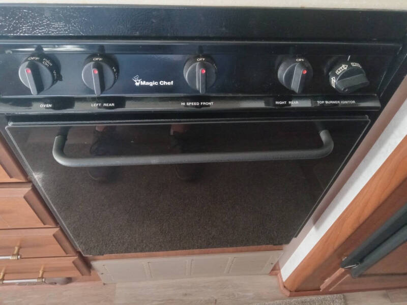 2002 Freightliner XC Chassis