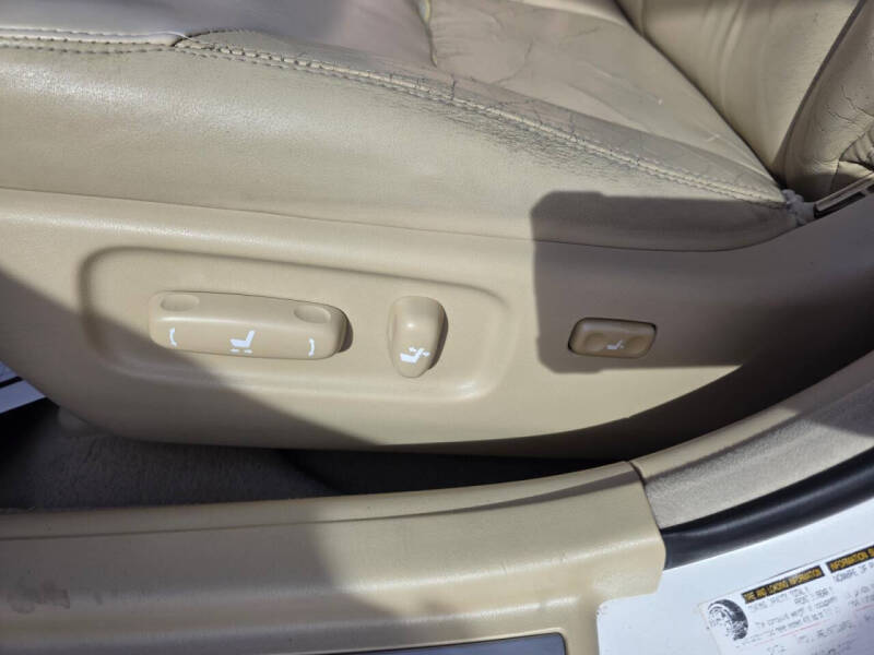 2005 Lexus ES 330