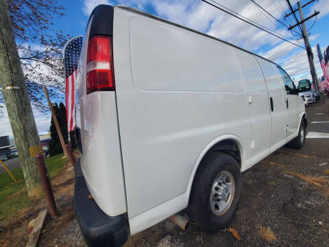 2017 Chevrolet Express 2500
