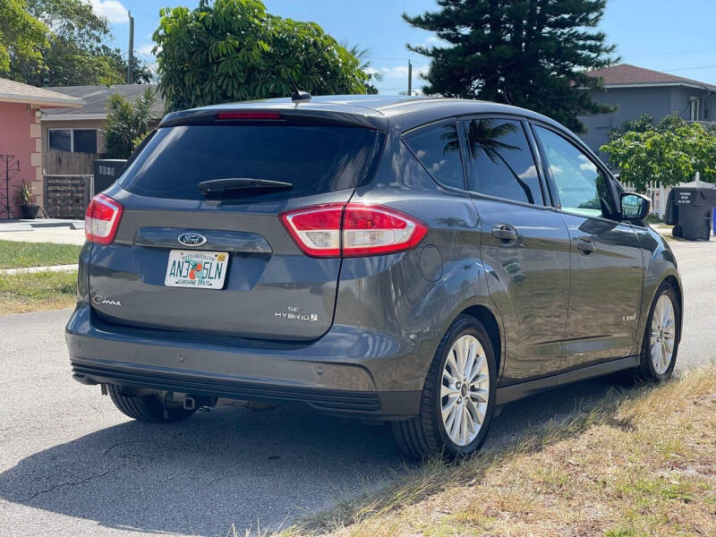 2017 Ford C-MAX Hybrid SE