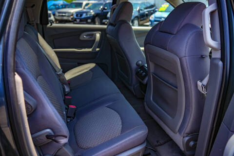 2011 Chevrolet Traverse LS