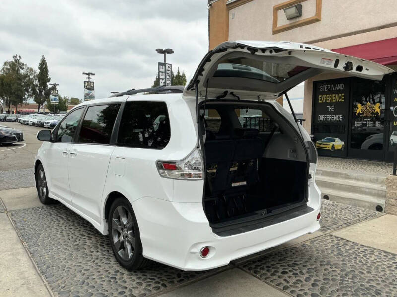 2015 Toyota Sienna