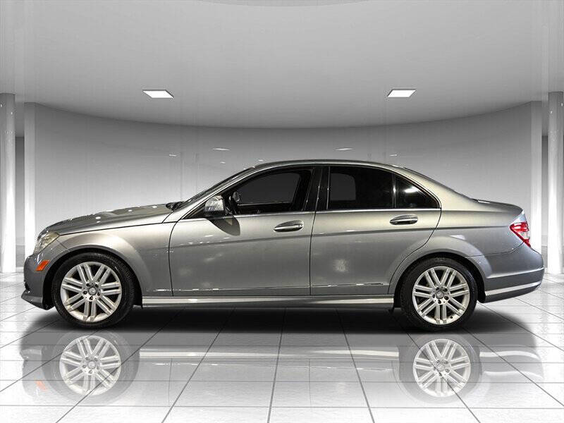 2009 Mercedes-Benz C-Class 2