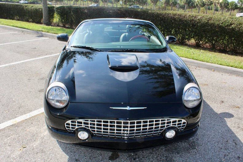 2002 Ford Thunderbird Deluxe