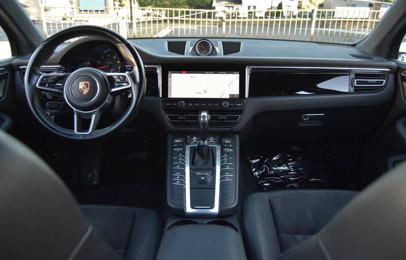 2020 Porsche Macan