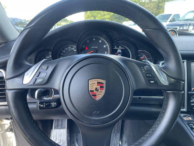 2016 Porsche Panamera