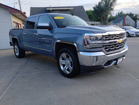 2016 Chevrolet Silverado 1500 for sale at Triangle Auto Sales in Omaha NE