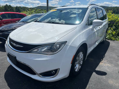 2017 Chrysler Pacifica for sale at Pine Grove Auto Sales LLC in Russell PA