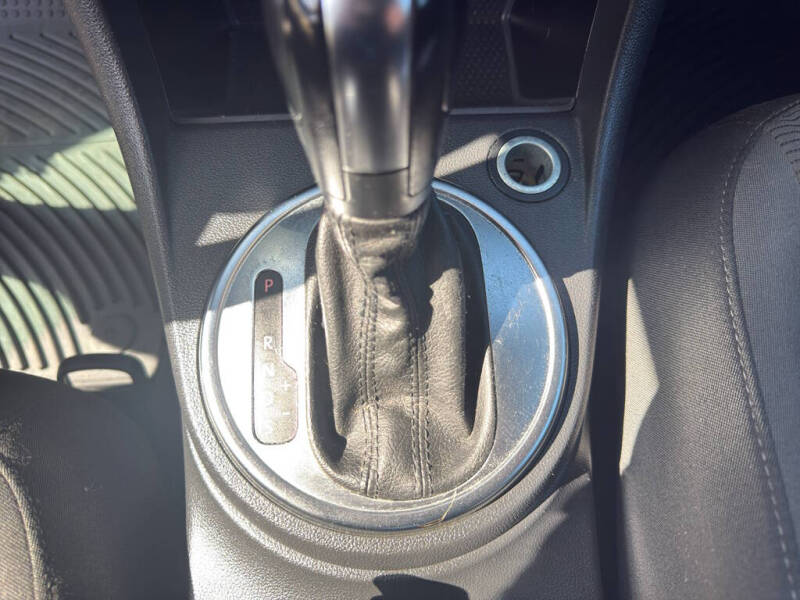 2014 Volkswagen Beetle 2.5L Entry PZEV