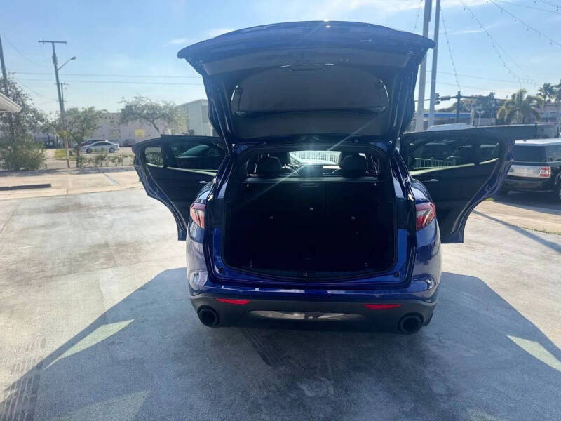 2022 Alfa Romeo Stelvio Sprint