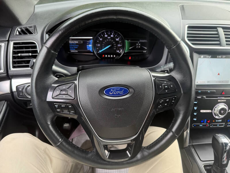 2017 Ford Explorer Limited
