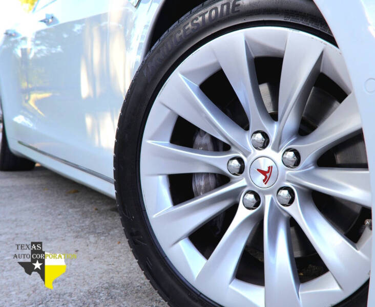 2016 Tesla Model S 90D