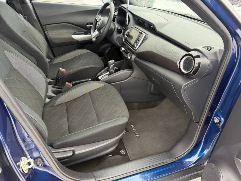 2020 Nissan Kicks SV