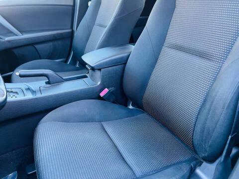 2012 Mazda MAZDA3 i Touring