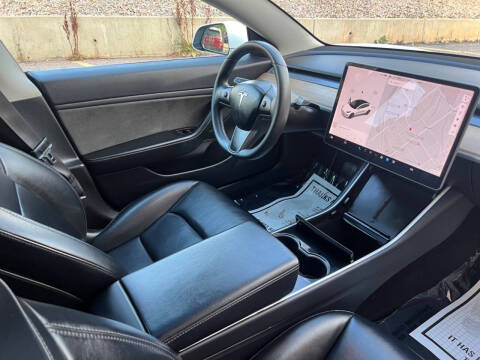 2020 Tesla Model 3 Long Range