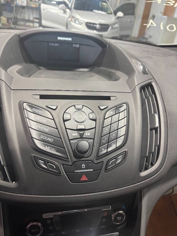 2014 Ford C-MAX Hybrid SE