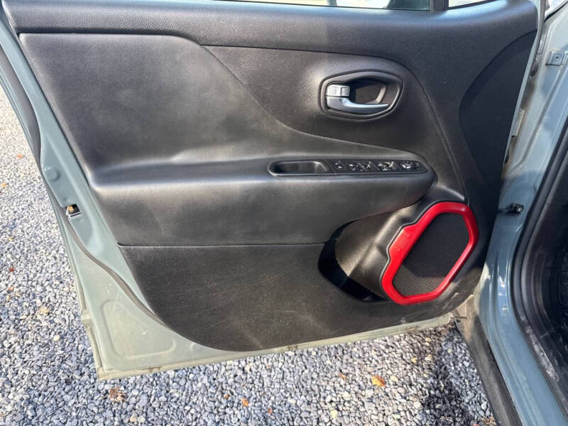 2016 Jeep Renegade Trailhawk