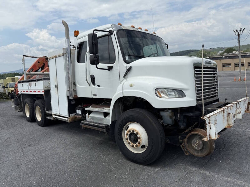 2011 Freightliner M2 106