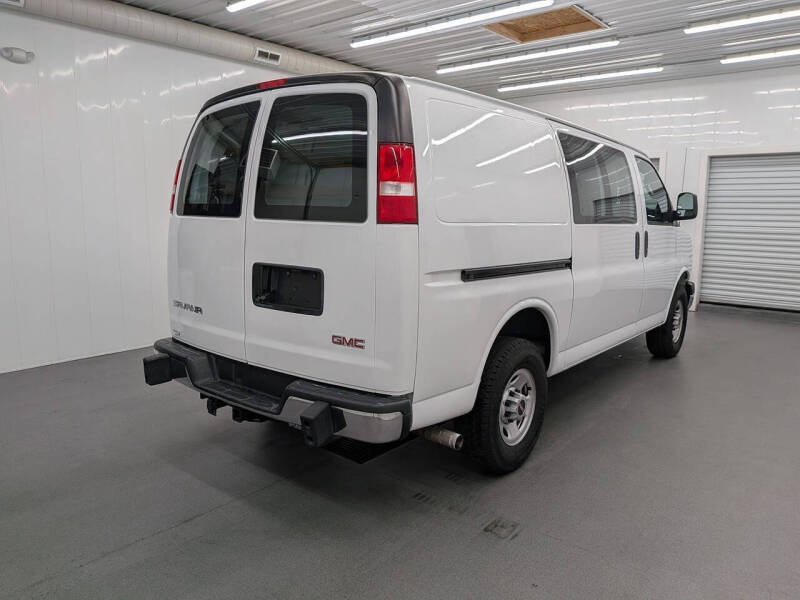 2021 GMC Savana 2500