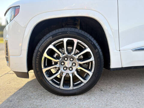 2022 GMC Acadia Denali