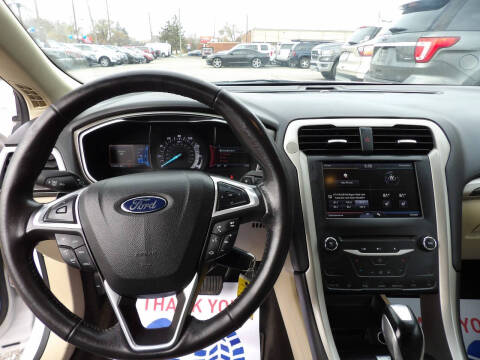 2015 Ford Fusion SE