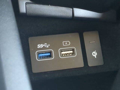 2022 Genesis GV70 2.5T Standard