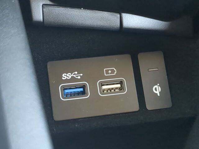 2022 Genesis GV70 2.5T Standard
