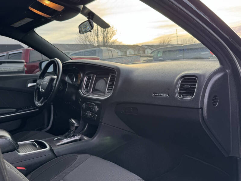 2019 Dodge Charger SXT