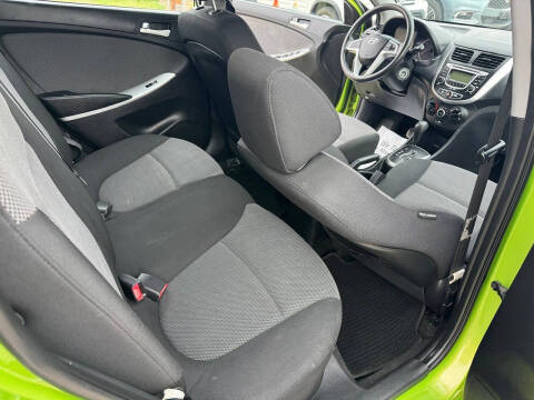 2013 Hyundai Accent GS