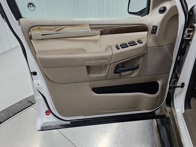 2002 Ford Explorer Eddie Bauer