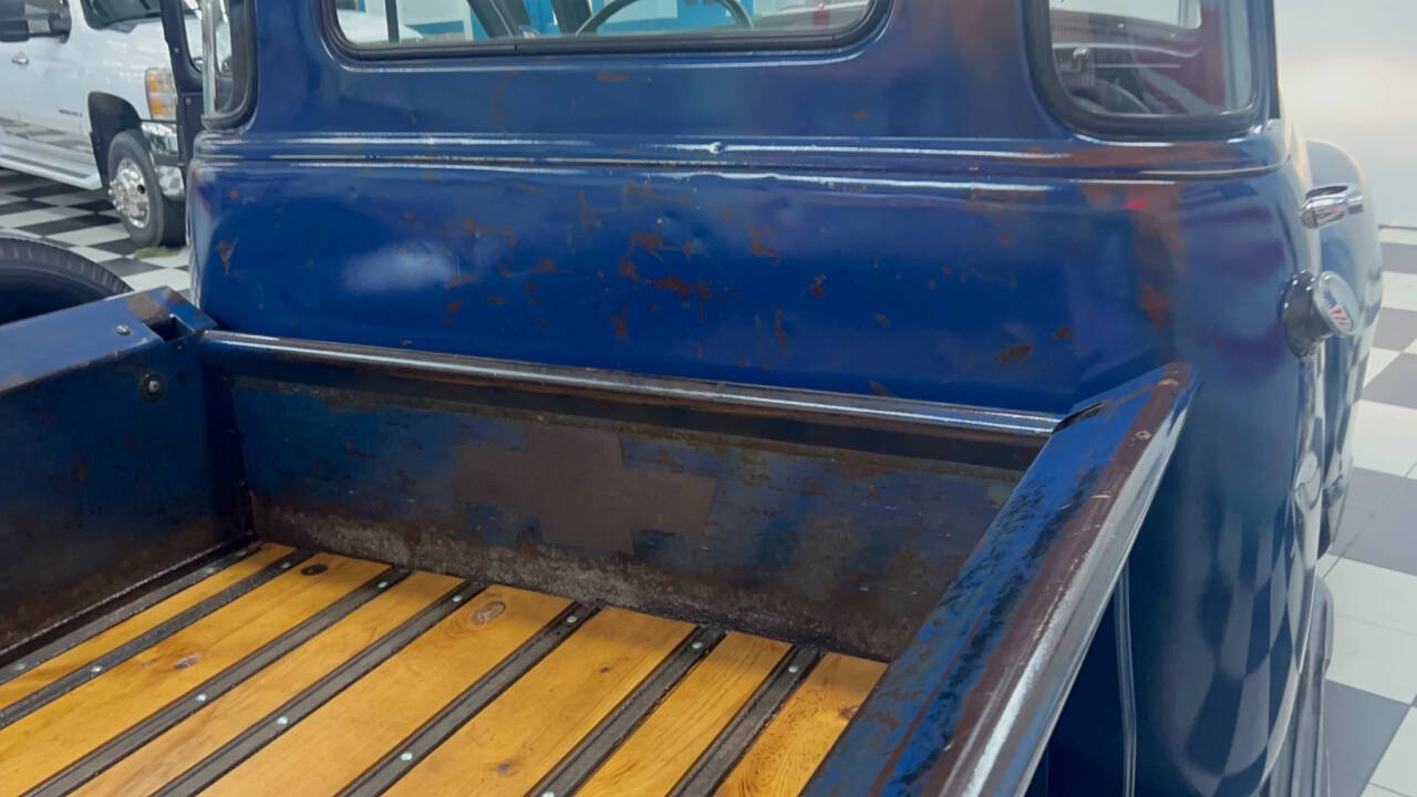 1953 Chevrolet 3100 28