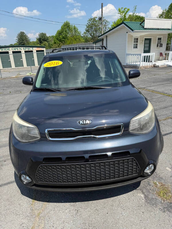2016 Kia Soul +