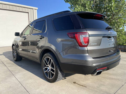 2016 Ford Explorer Sport