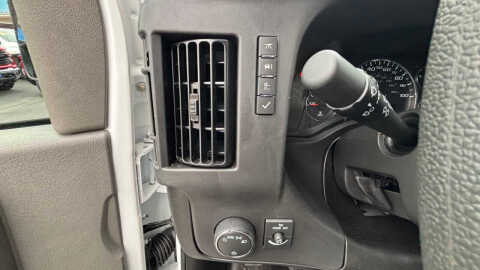 2025 Chevrolet Express 2500