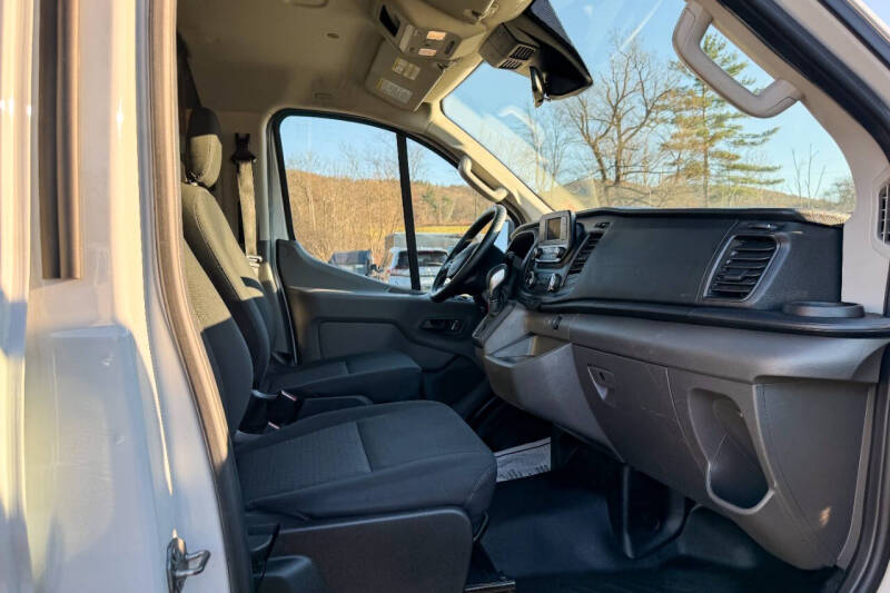 2024 Ford Transit 250