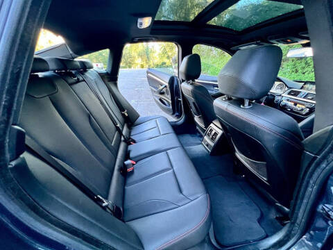 2017 BMW 3 Series 330i xDrive Gran Turismo