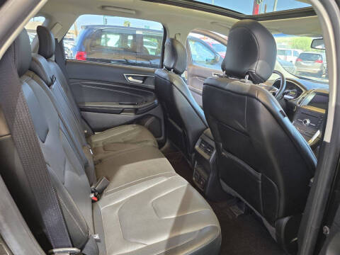 2019 Ford Edge Titanium