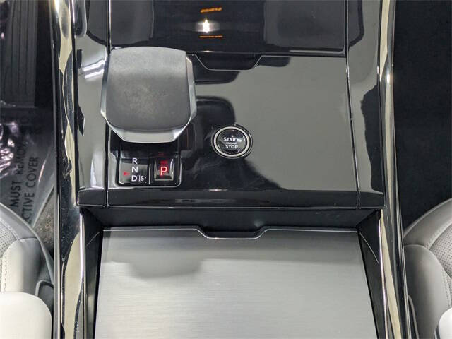 2024 Land Rover Range Rover Sport P360 SE