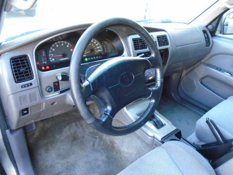2002 Toyota 4Runner SR5