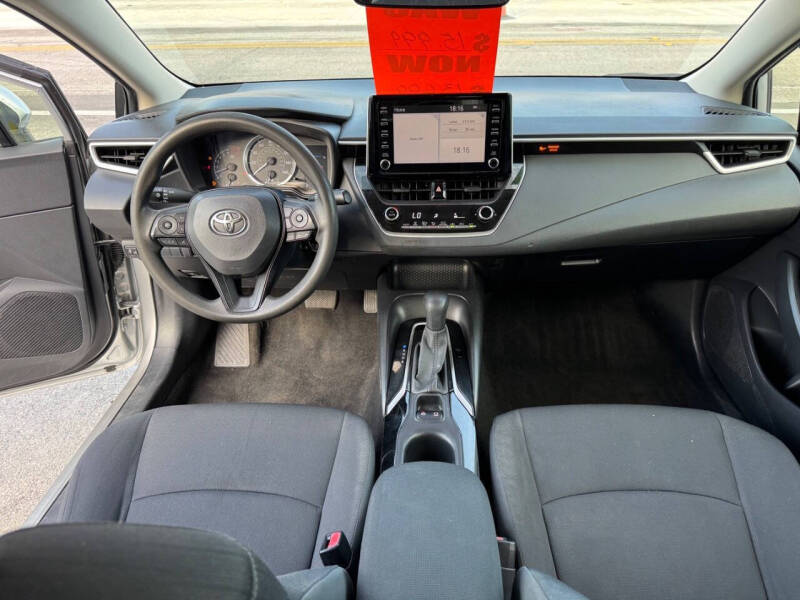 2020 Toyota Corolla LE