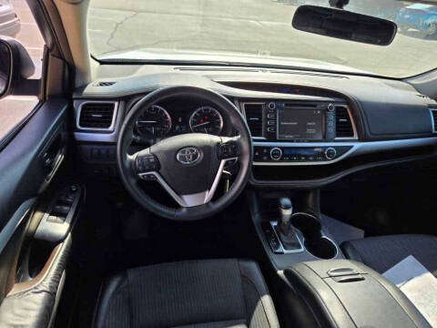 2016 Toyota Highlander LE Plus