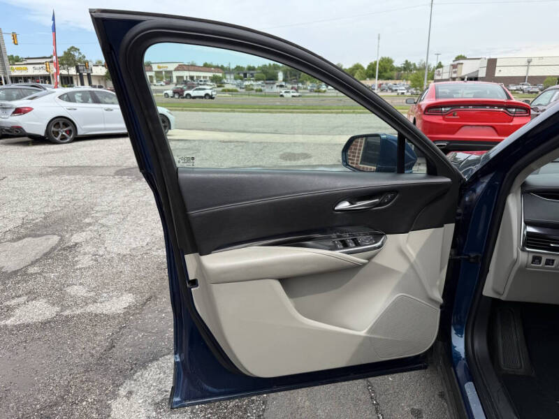 2019 Cadillac XT4 Luxury