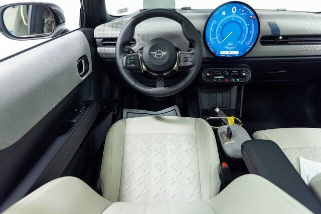 2025 MINI Hardtop 2 Door Cooper S Signature Trim