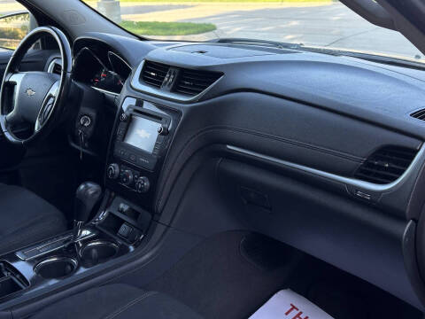 2017 Chevrolet Traverse LT