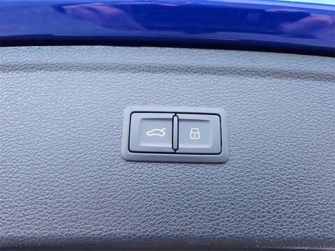 2024 Audi Q5 e quattro S line Premium 55 TFSI